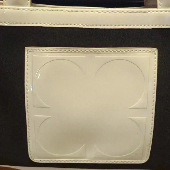 Liz Claiborne black white vinyl cloth 2 pocket zip coin handbag - Picture 2 of 6